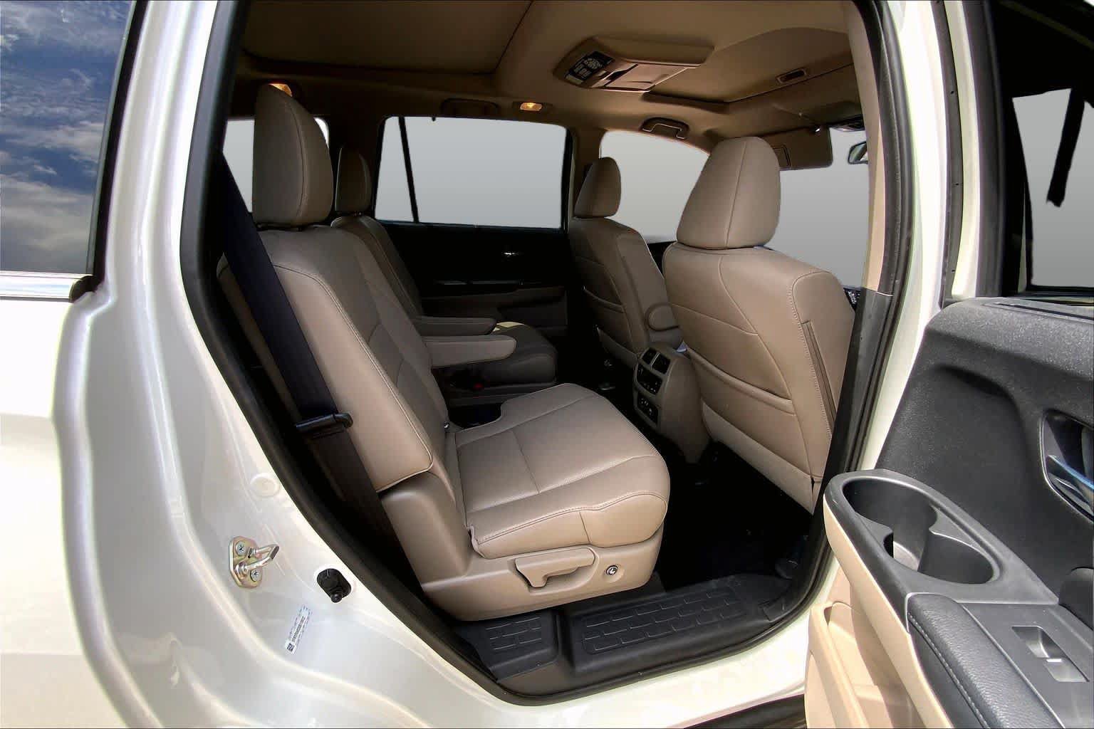 Used 2016 Honda Pilot Elite image 20