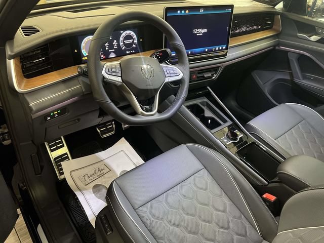 New 2026 Volkswagen Tiguan SEL R-Line AWD/4WD image 13