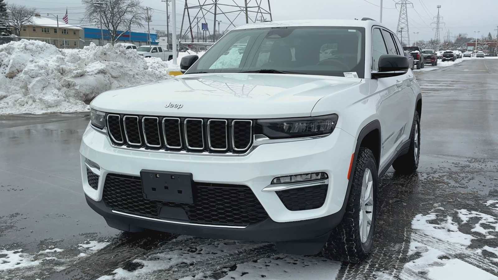 Used 2023 Jeep Grand Cherokee Limited image 7