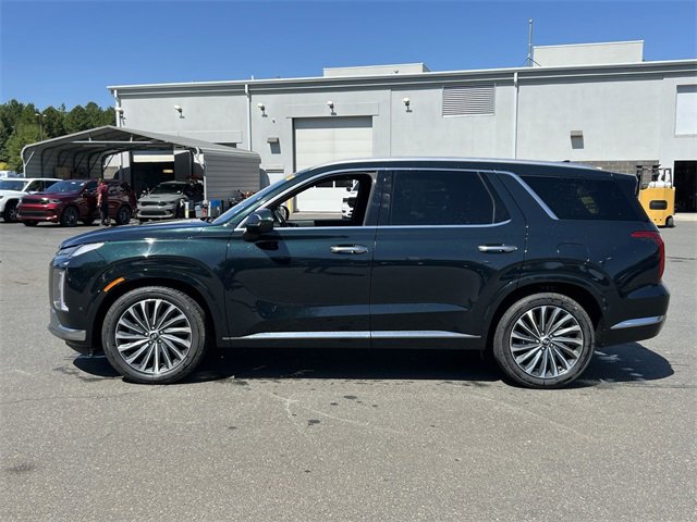 Used 2024 Hyundai Palisade Calligraphy image 10