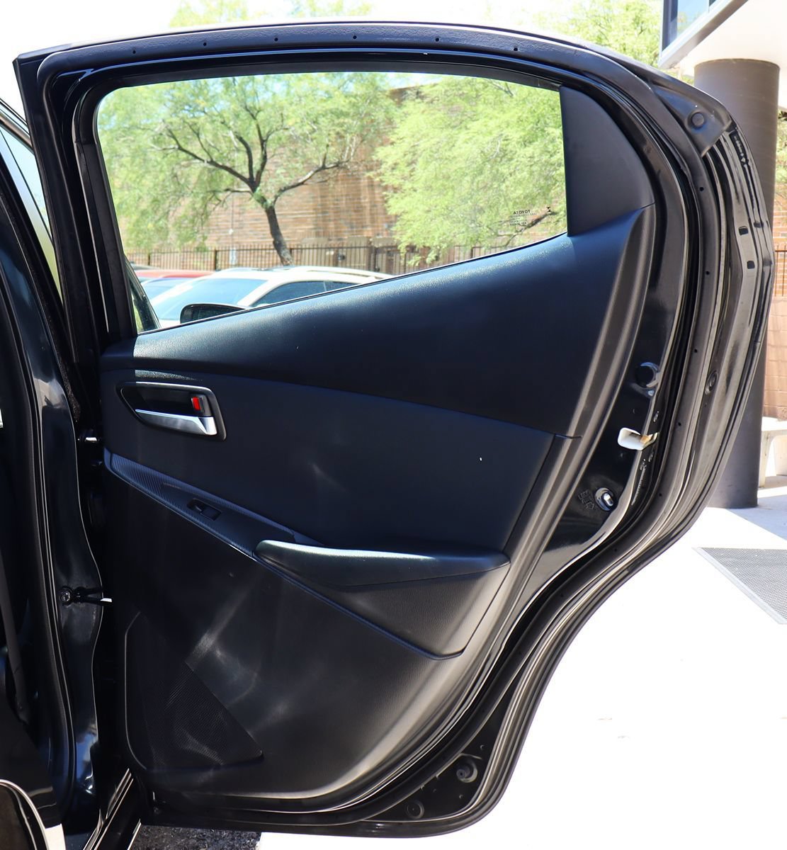 Used 2018 Toyota Yaris iA FWD image 26