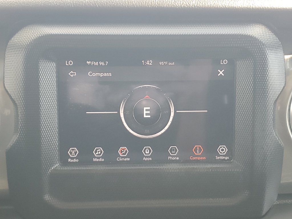Used 2019 Jeep Wrangler Unlimited Sahara AWD/4WD image 19