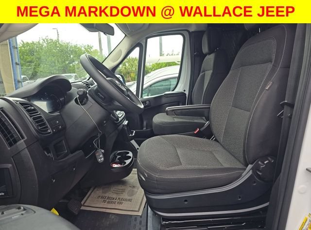 Used 2025 RAM ProMaster 2500 w/ U-Haul Equipment Group FWD image 4