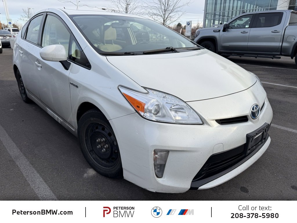 Used 2015 Toyota Prius Four image 2
