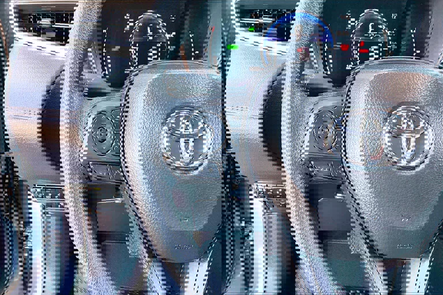 Used 2026 Toyota Corolla Cross S AWD/4WD image 24