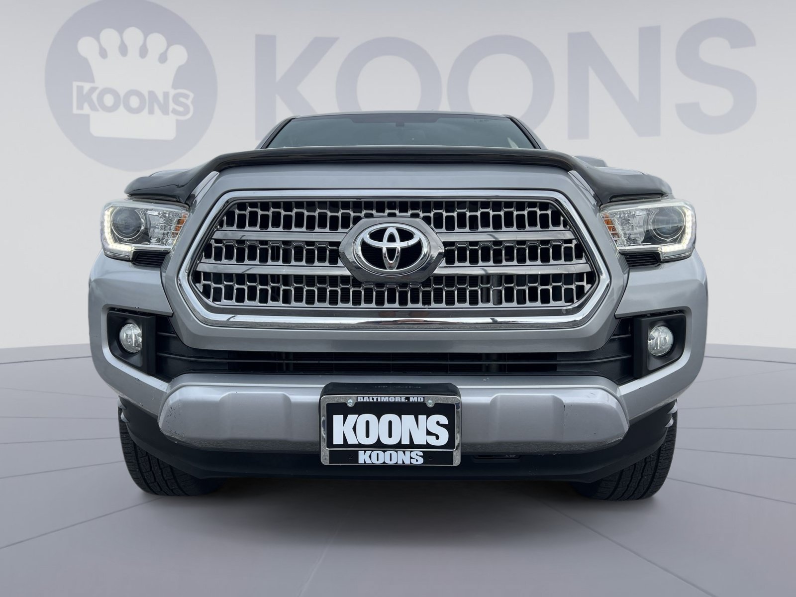Used 2016 Toyota Tacoma TRD Sport w/ Towing Package AWD/4WD image 11