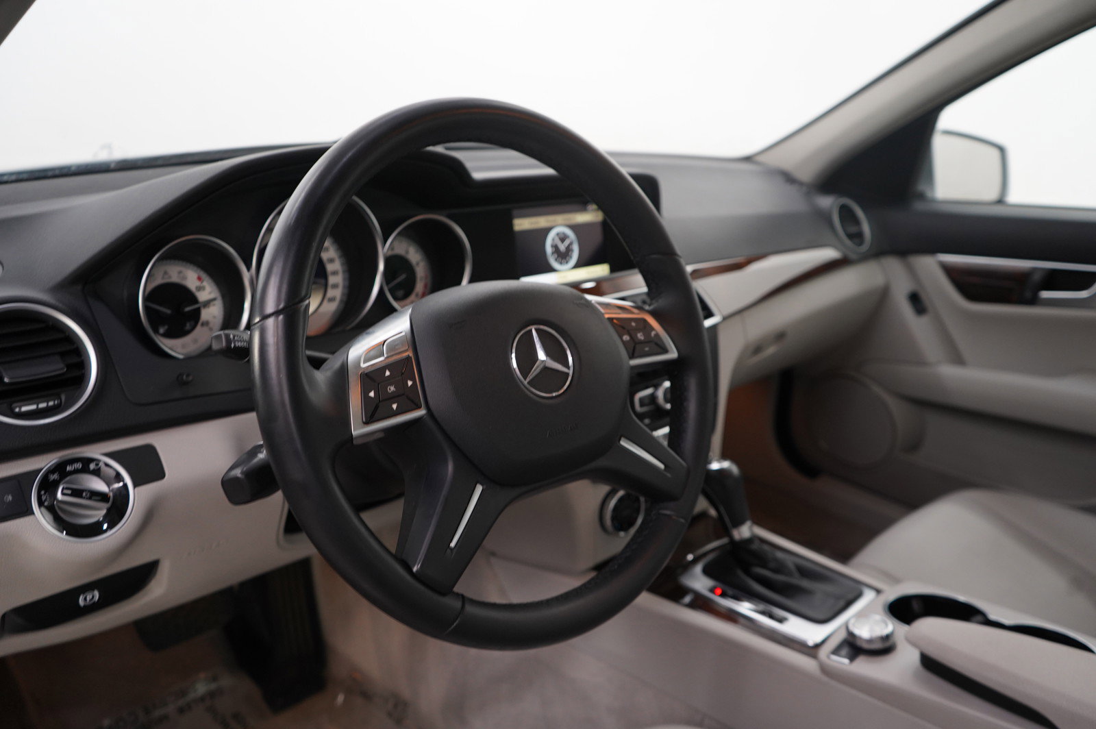Used 2012 Mercedes-Benz C 300 4MATIC Sedan image 17