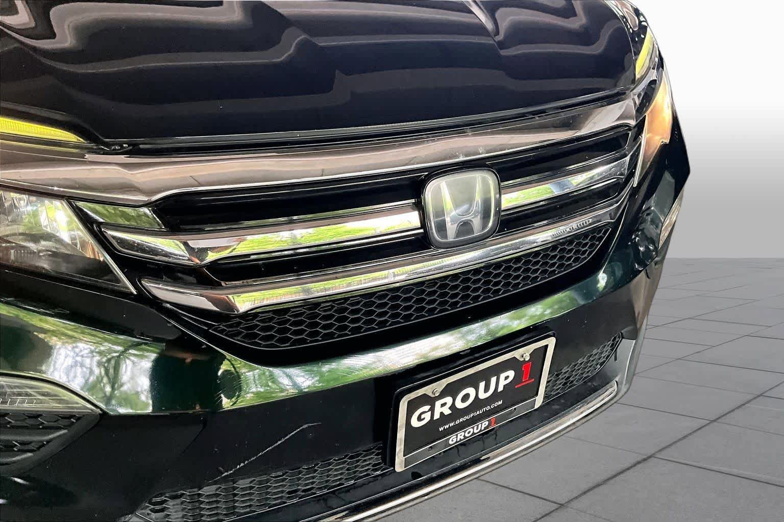 Used 2016 Honda Pilot Touring image 29