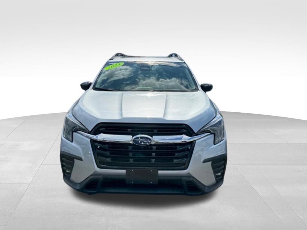 Used 2024 Subaru Ascent Limited w/ Technology Package AWD/4WD image 11