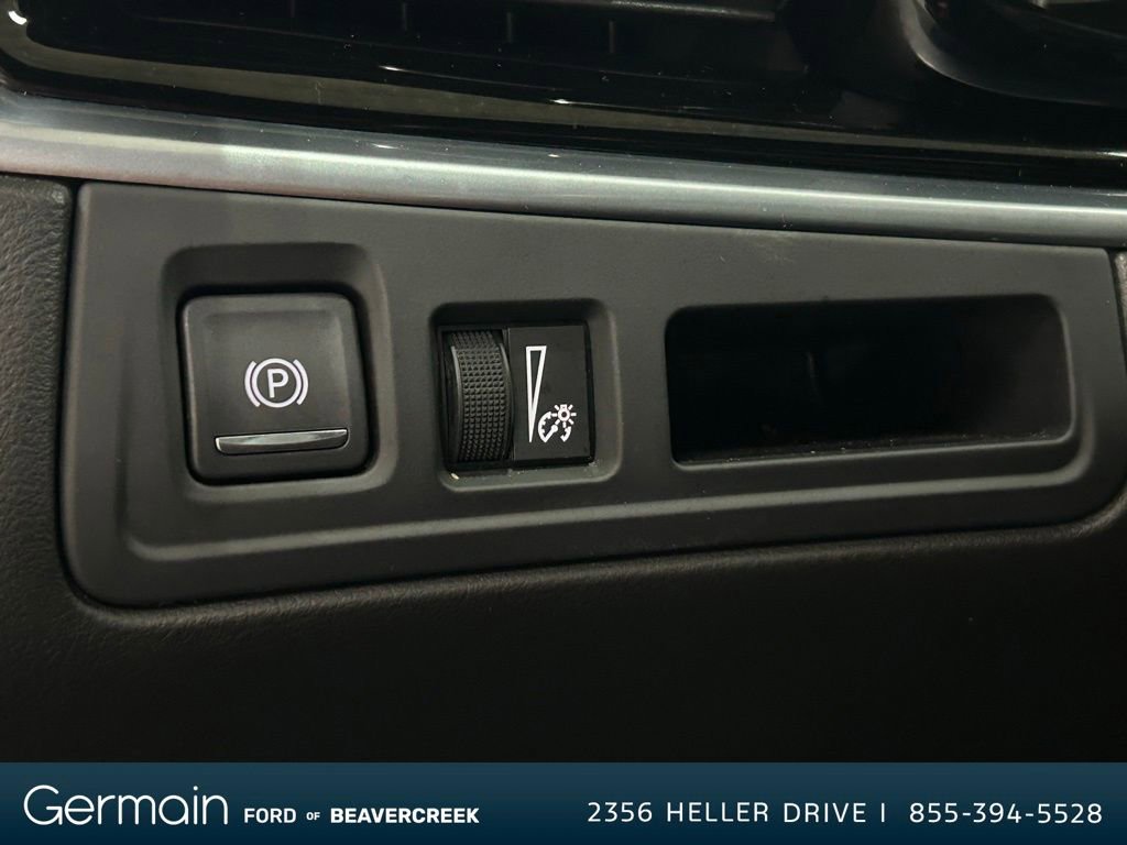 Used 2023 Cadillac XT6 Luxury image 25