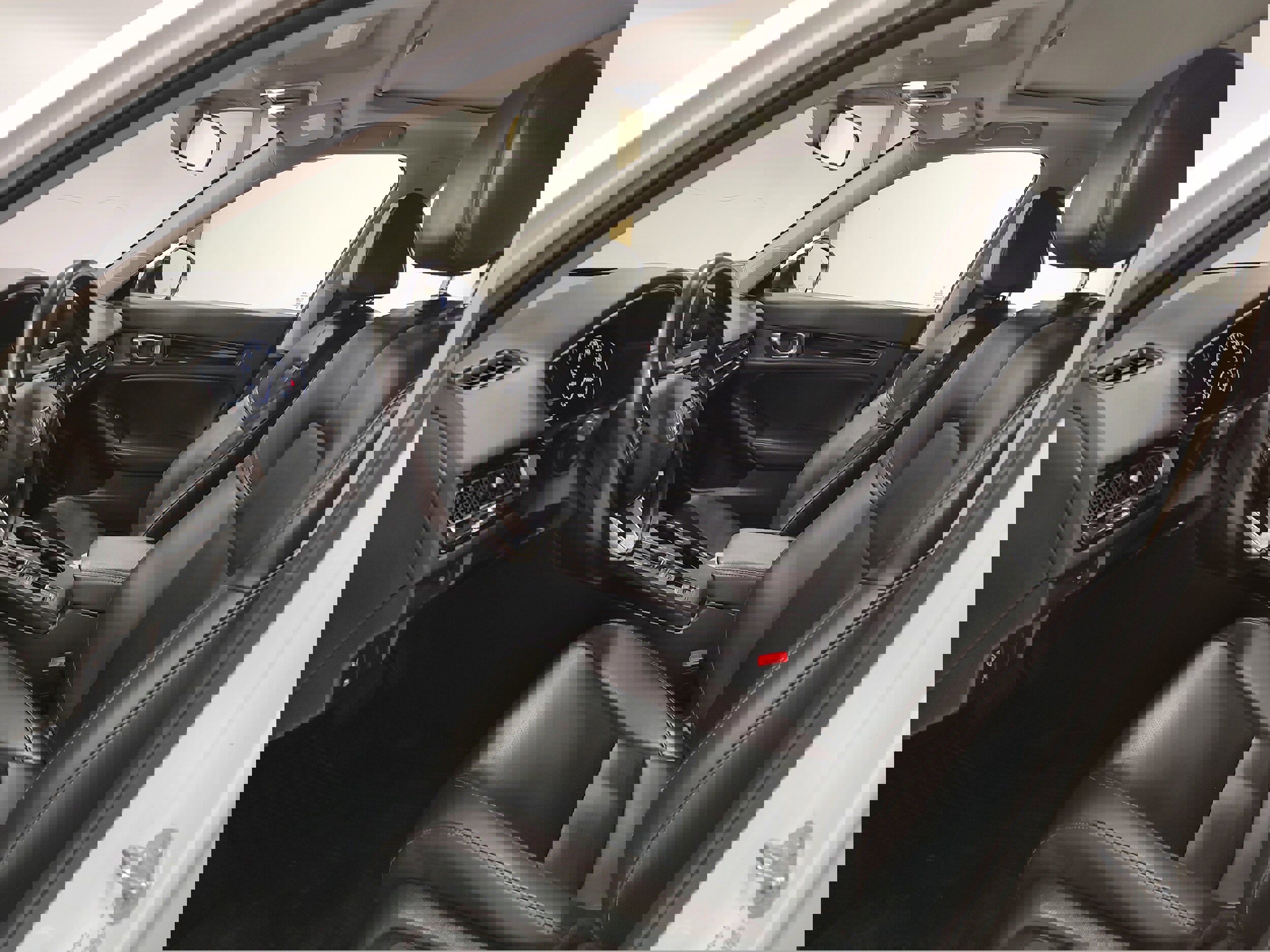 Used 2024 Honda Civic EX-L image 10