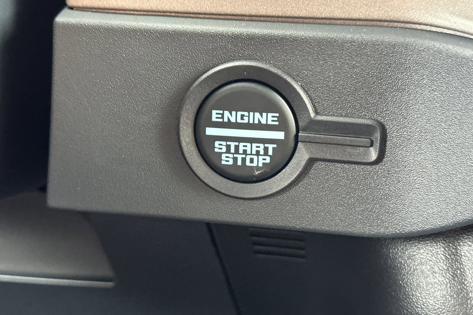 New 2026 Ford Bronco Outer Banks w/ Sasquatch Package image 23