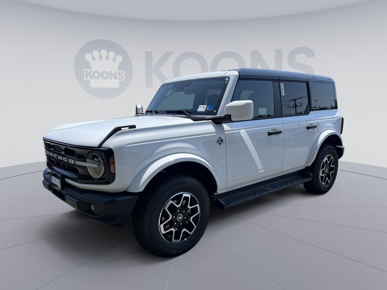 New 2026 Ford Bronco Outer Banks AWD/4WD image 1