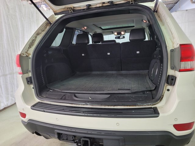 Used 2012 Jeep Grand Cherokee Altitude image 48