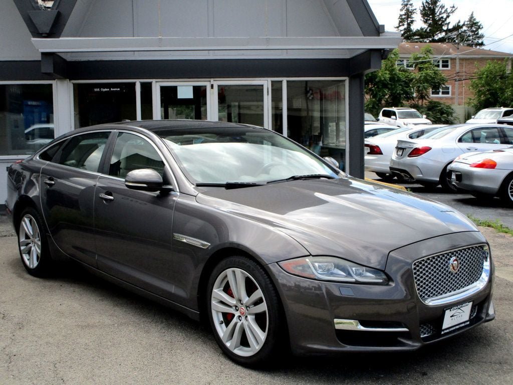 Used 2016 Jaguar XJ L Portfolio AWD/4WD image 7
