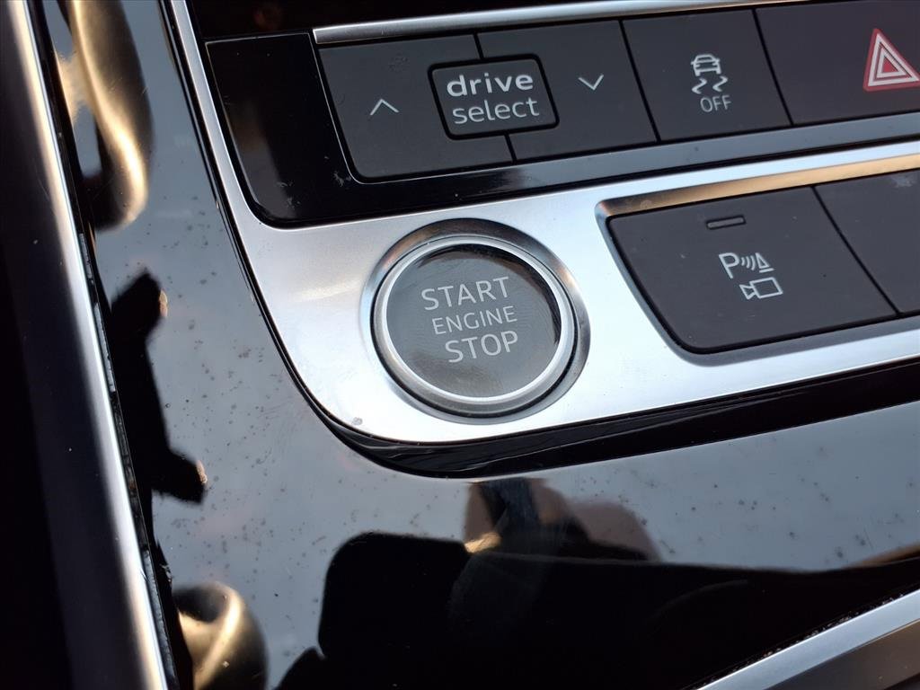 Used 2021 Audi Q7 3.0T Premium w/ Convenience Package image 7