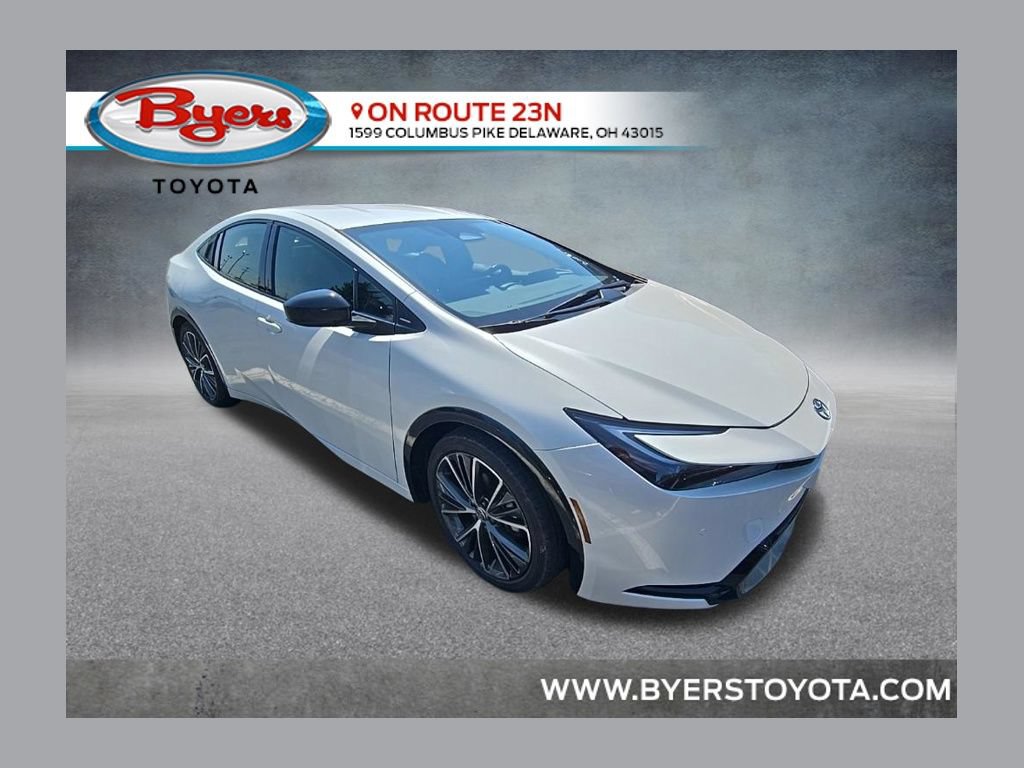 Used 2024 Toyota Prius XLE FWD image 1