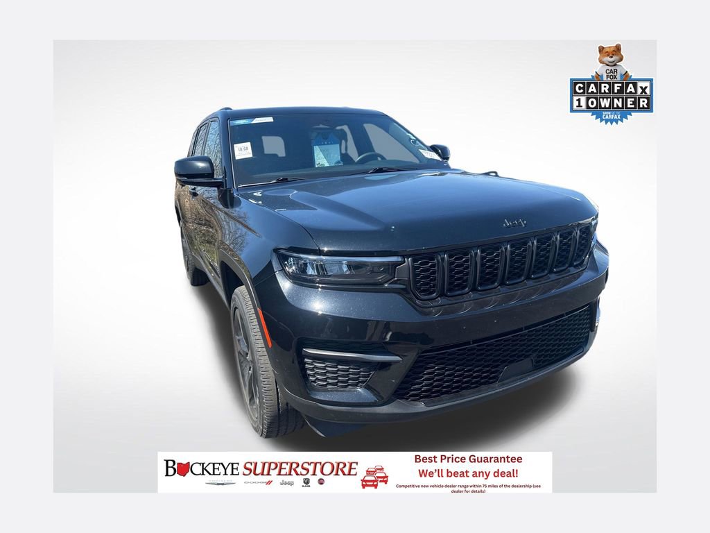 Used 2023 Jeep Grand Cherokee Altitude image 1