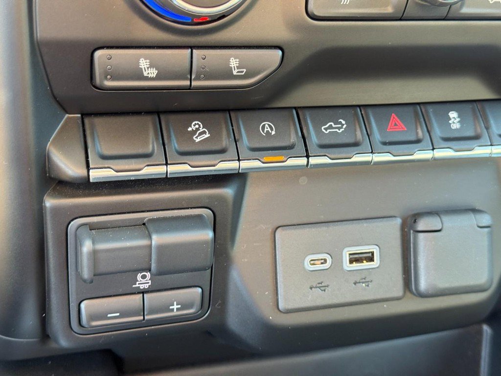 Used 2021 Chevrolet Silverado 1500 RST AWD/4WD image 21