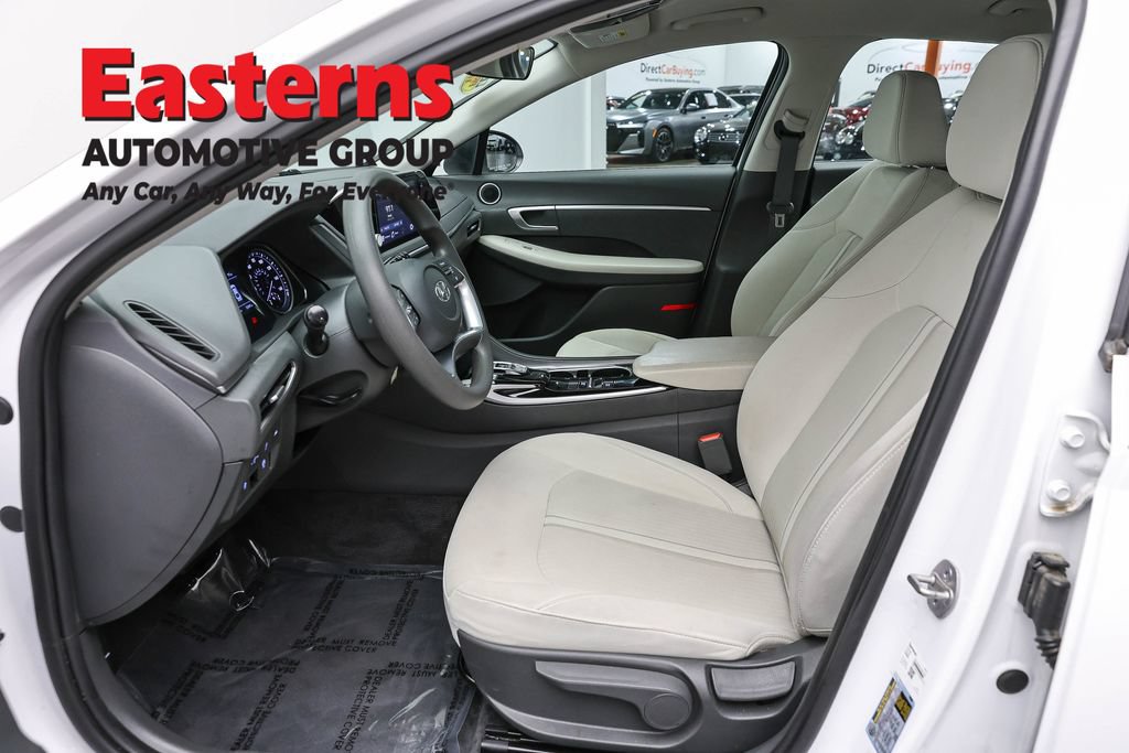 Used 2023 Hyundai Sonata SE FWD image 14