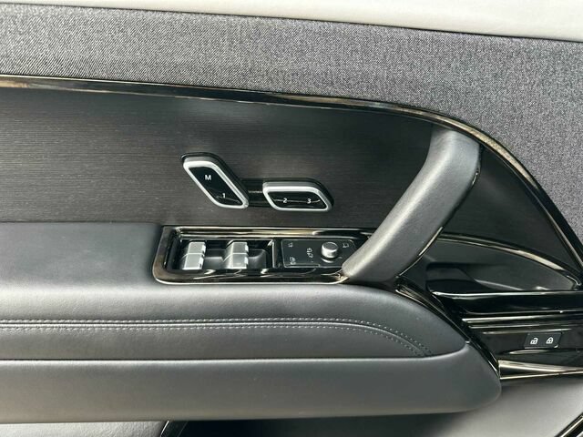 Used 2023 Land Rover Range Rover Sport SE Dynamic AWD/4WD image 11