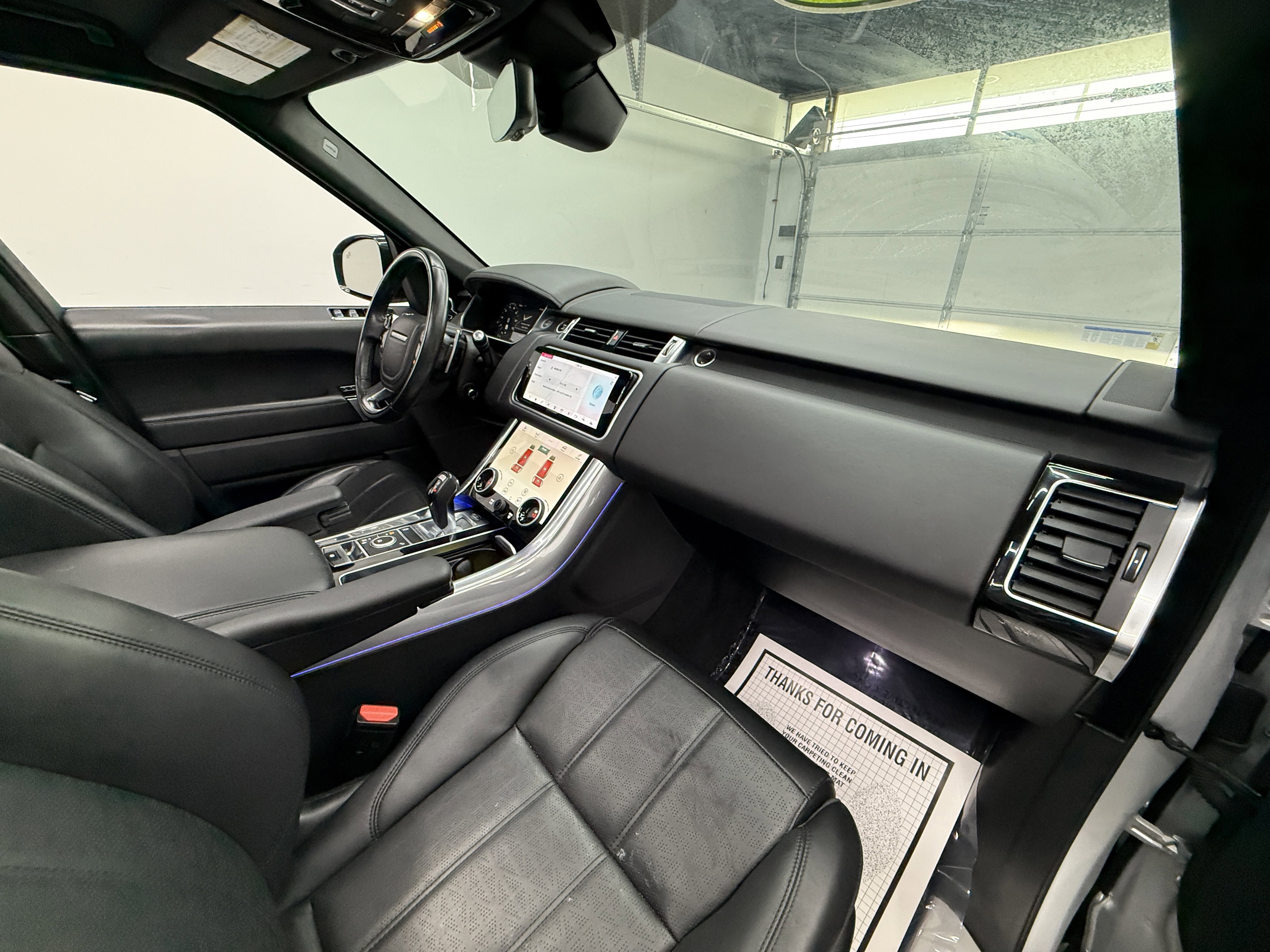 Used 2018 Land Rover Range Rover Sport HSE Dynamic image 24