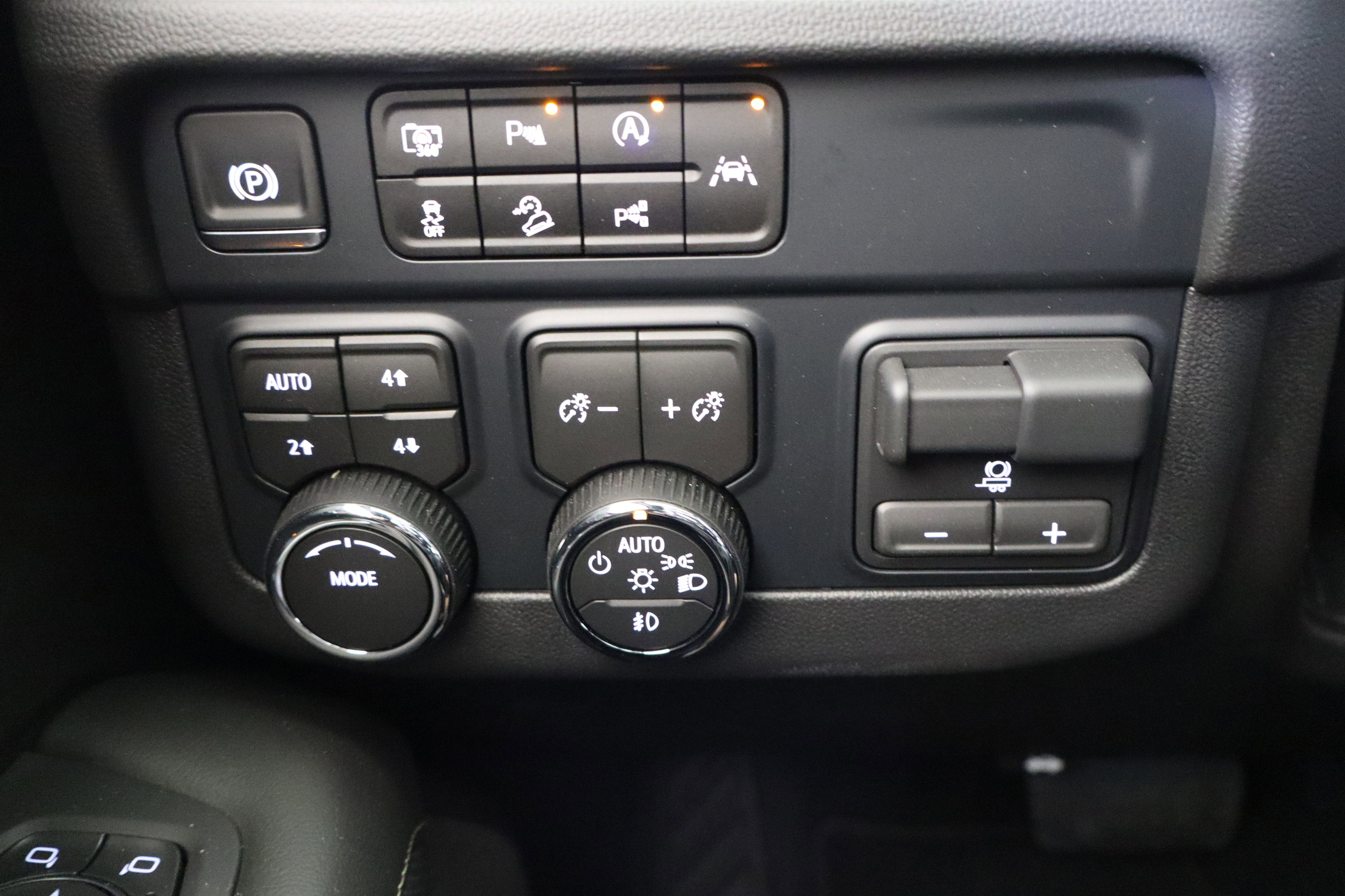 New 2026 Chevrolet Tahoe Premier AWD/4WD image 34