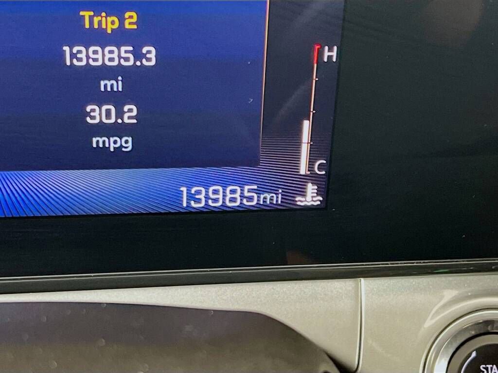 Certified 2025 Chevrolet Trax LT image 12