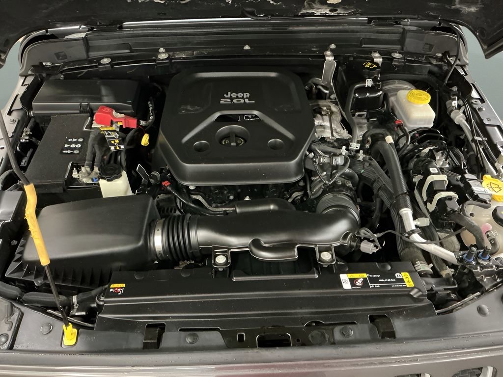 Used 2021 Jeep Wrangler Unlimited Sahara w/ Cold Weather Group image 3