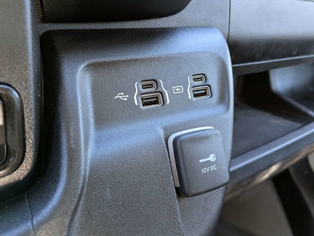 Used 2022 RAM ProMaster 2500 image 22