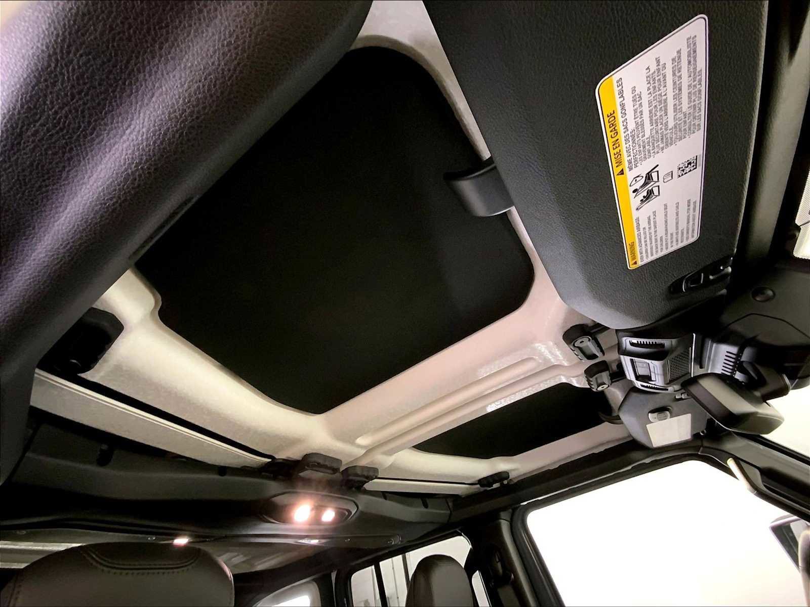 Used 2024 Jeep Wrangler Unlimited Rubicon 392 image 20