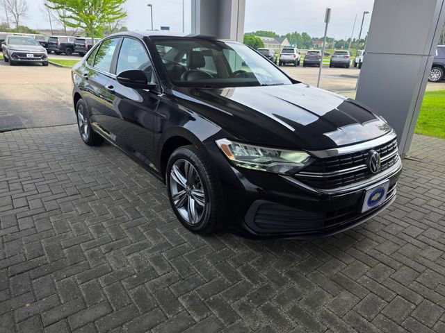 Used 2024 Volkswagen Jetta SE FWD image 5