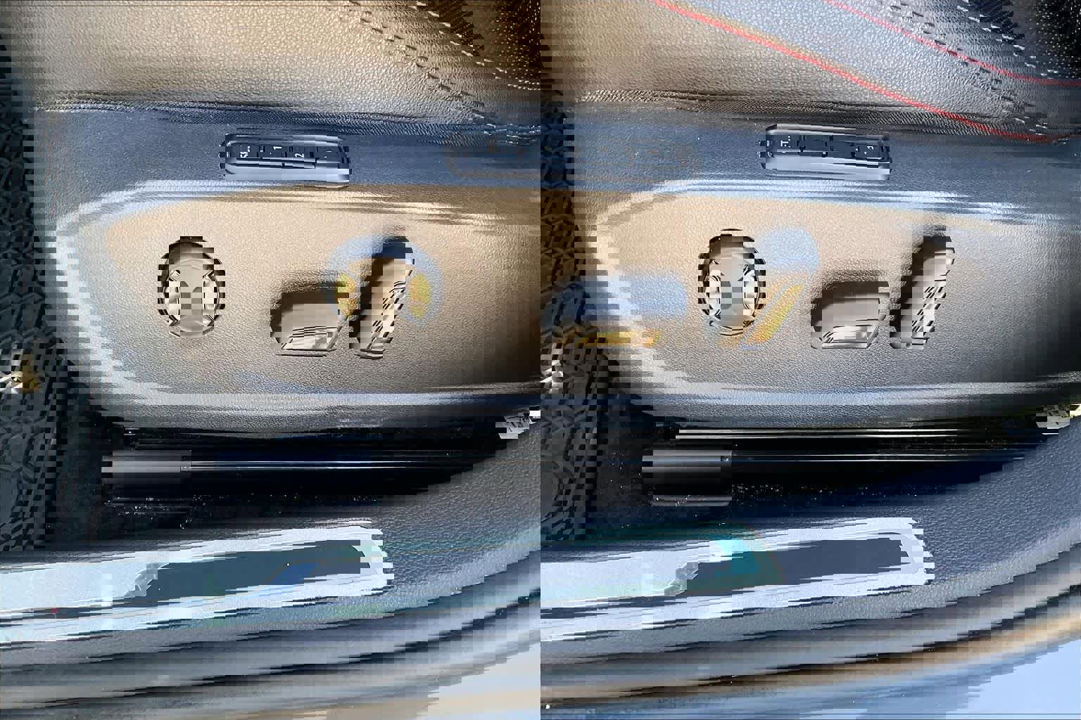 Used 2024 Volkswagen Jetta GLI Autobahn w/ GLI Black Package image 31