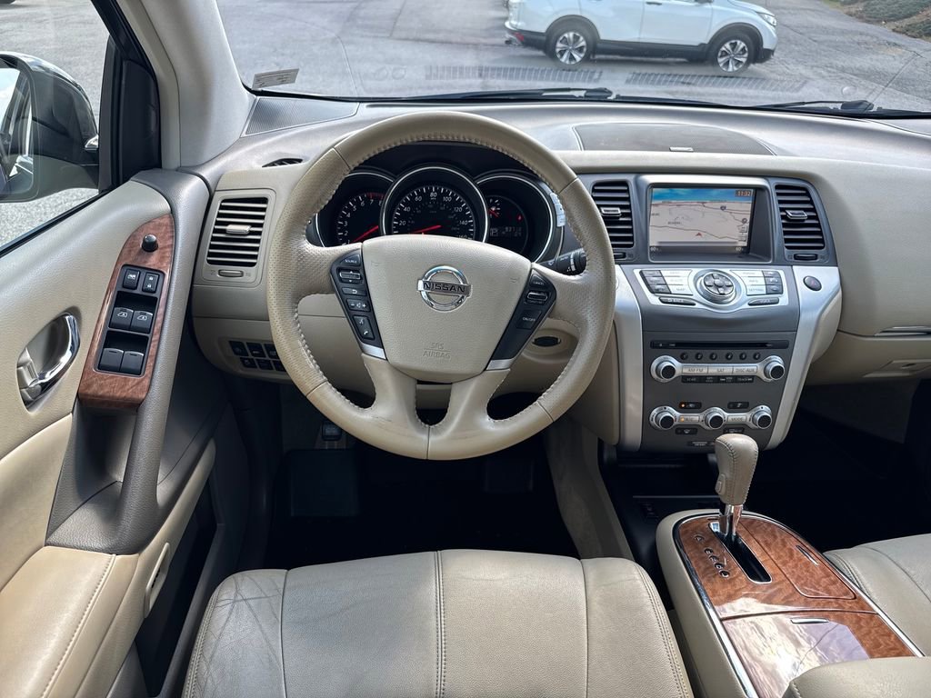 Used 2014 Nissan Murano LE w/ Platinum Edition Package image 14