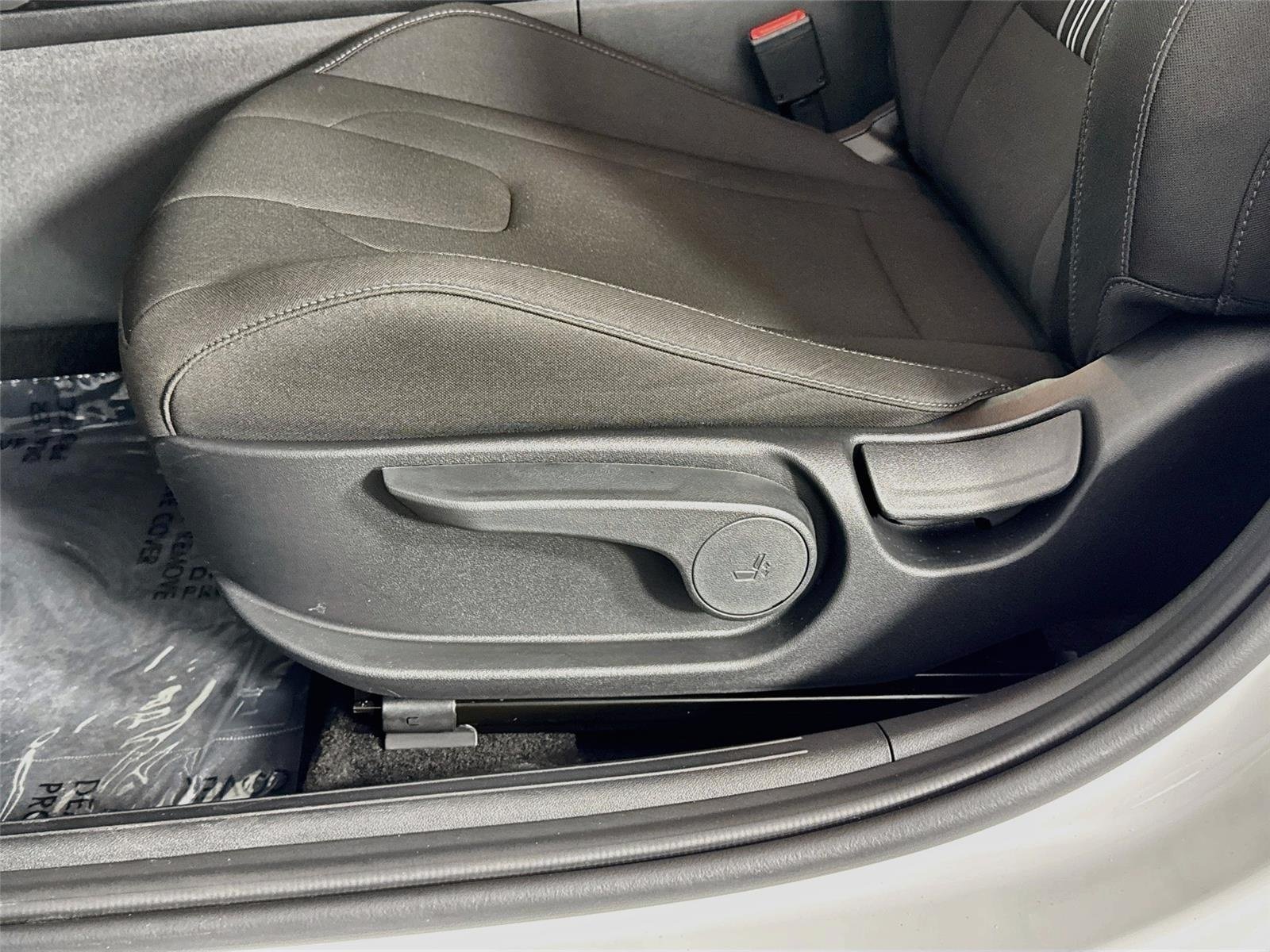 Certified 2026 Hyundai Elantra Sport FWD image 19