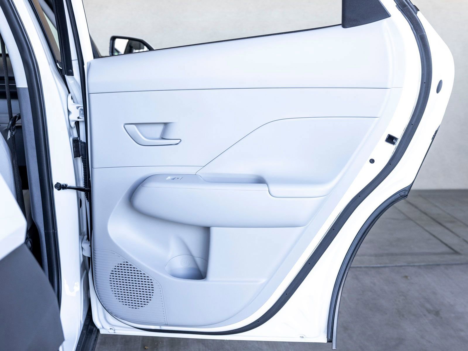 New 2025 Hyundai Kona SE image 22