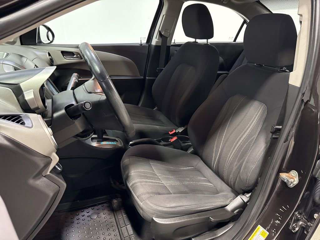 Used 2016 Chevrolet Sonic LT FWD image 20