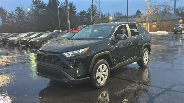 Used 2023 Toyota RAV4 LE image 2