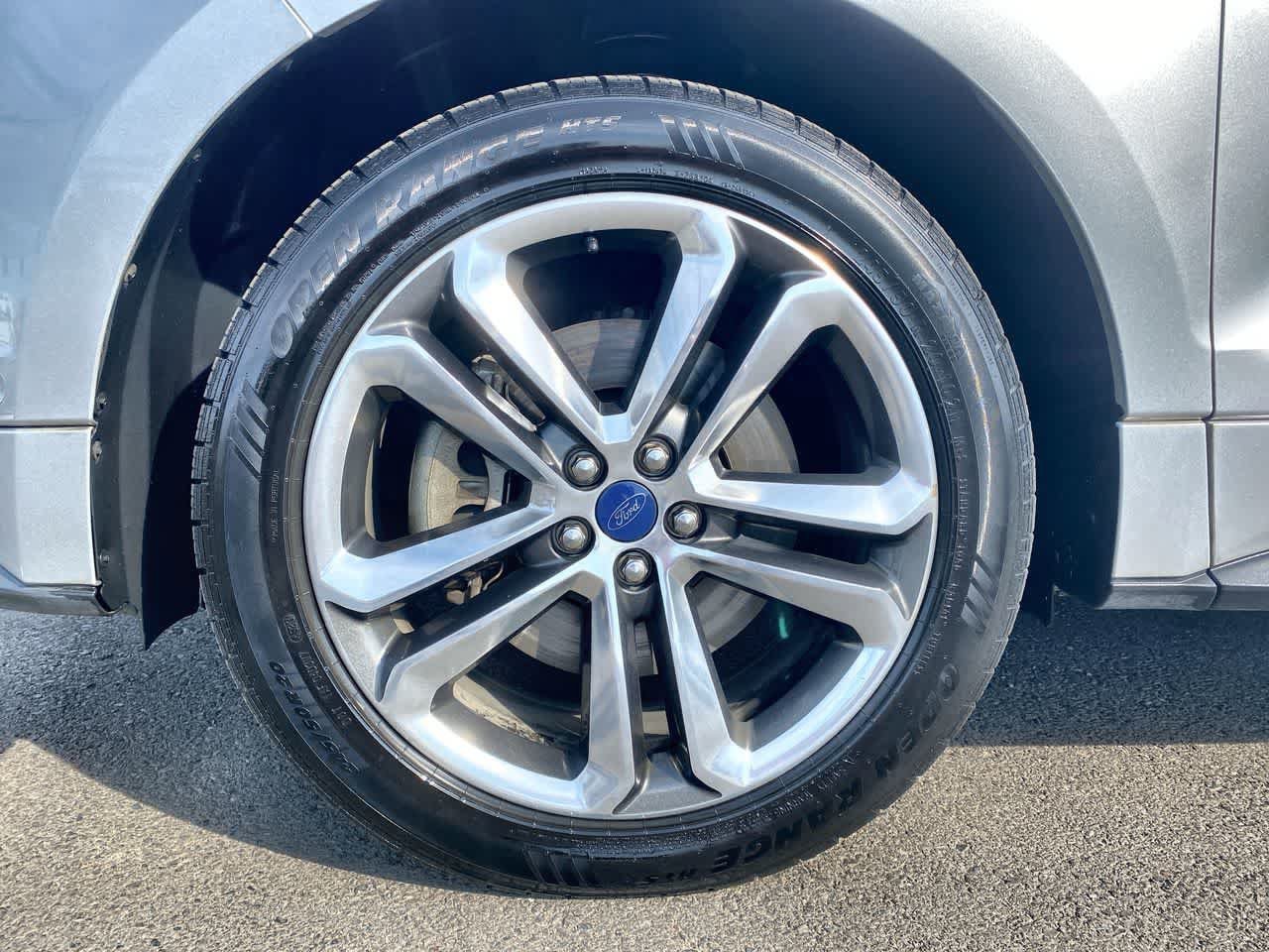 Used 2018 Ford Edge Sport w/ Equipment Group 401A AWD/4WD image 10