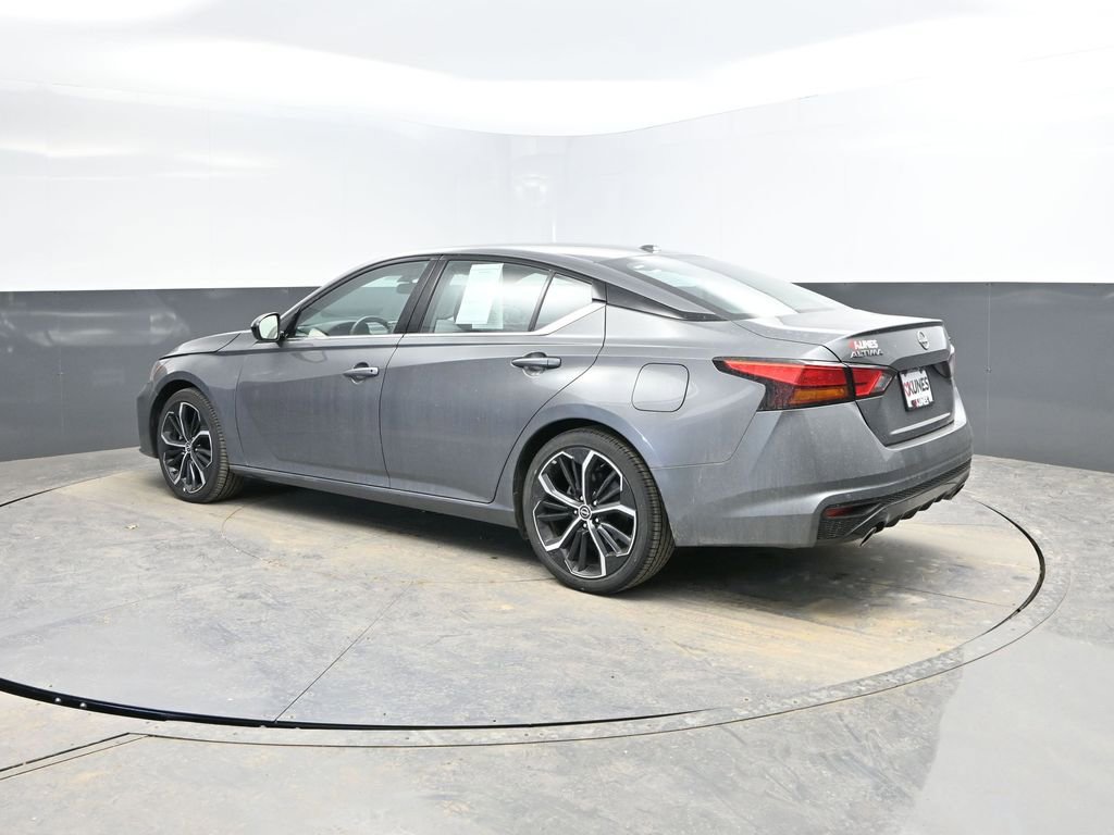 Used 2025 Nissan Altima 2.5 SR FWD image 7