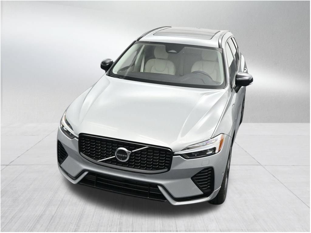 New 2025 Volvo XC60 T8 Plus w/ Protection Package Premier AWD/4WD image 13
