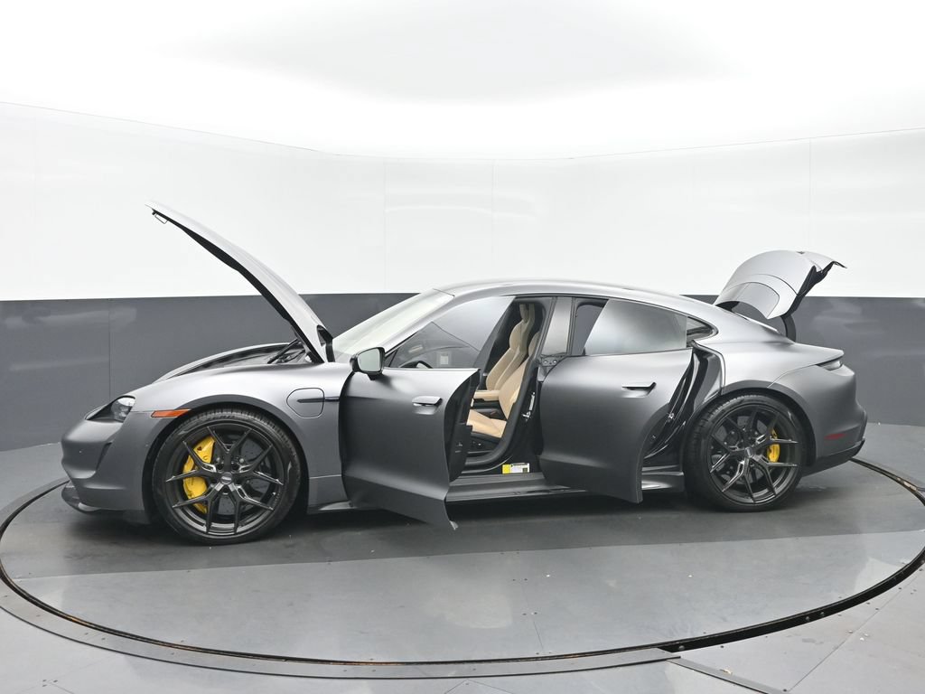 Used 2020 Porsche Taycan Turbo S AWD/4WD image 38