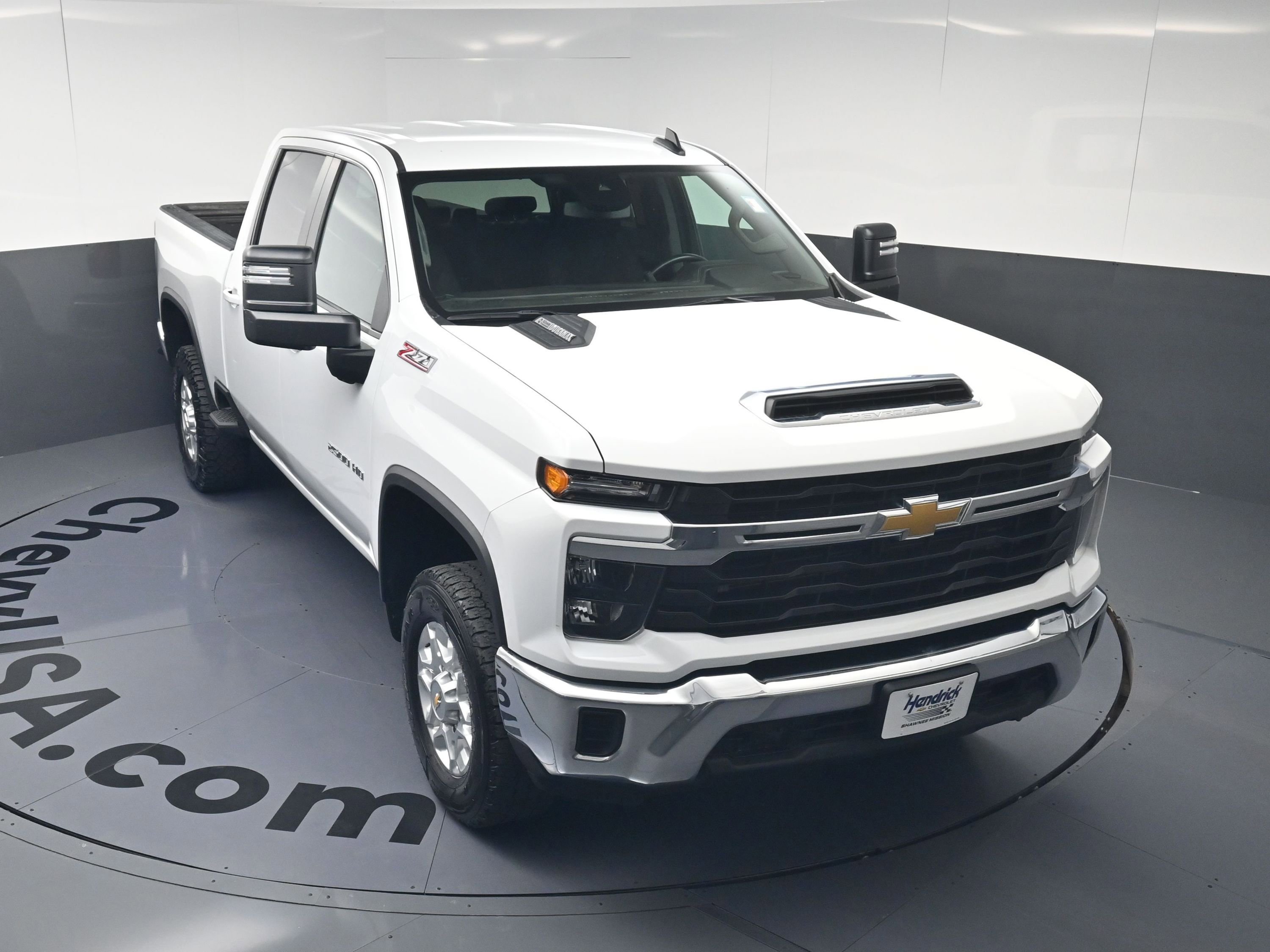 Used 2024 Chevrolet Silverado 2500 LT image 29
