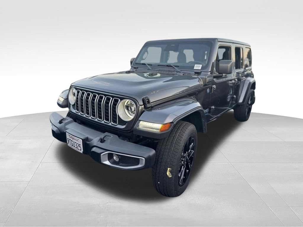 Used 2025 Jeep Wrangler Unlimited Sahara w/ Safety Group