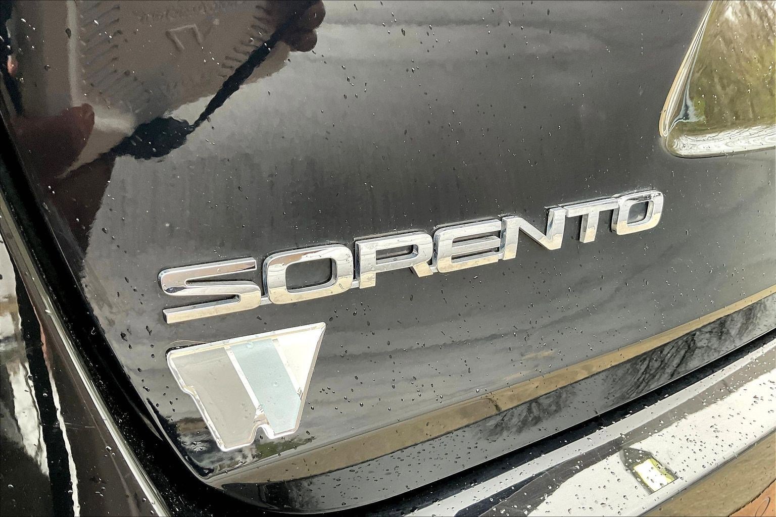 Used 2020 Kia Sorento S image 24