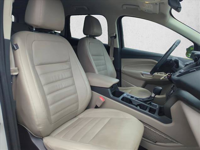 Used 2017 Ford Escape SE w/ SE Leather Comfort Package FWD image 29