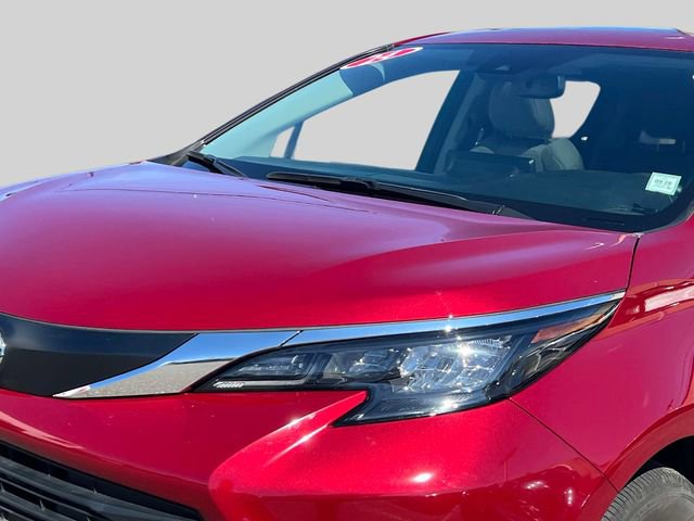 Certified 2024 Toyota Sienna LE w/ LE Plus Package image 13