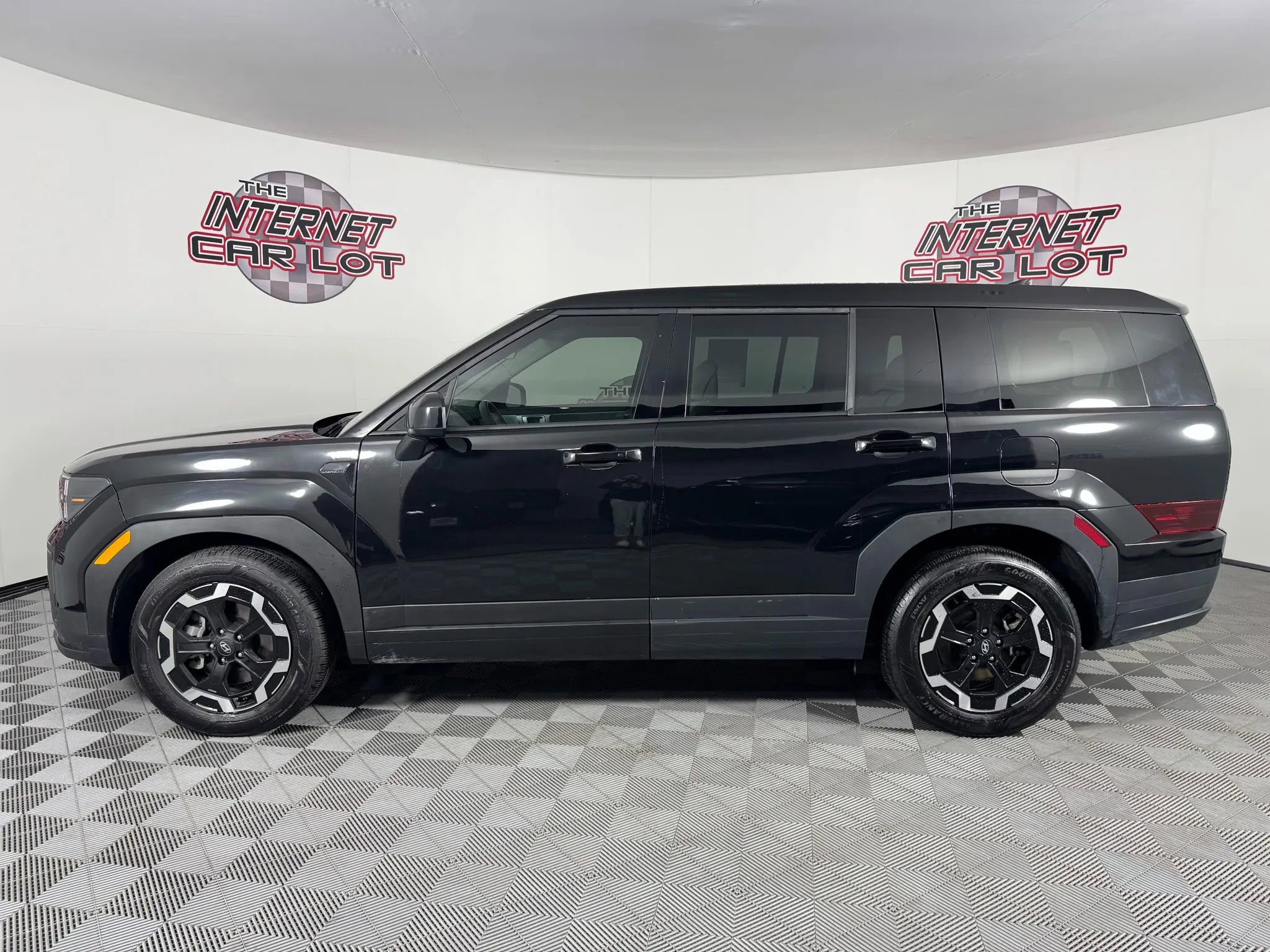 Used 2024 Hyundai Santa Fe SE image 4