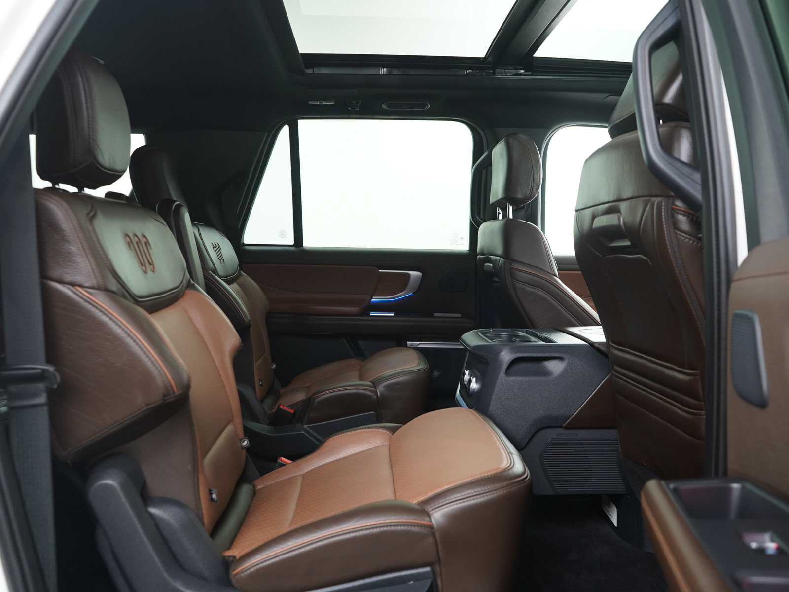 Used 2025 Ford Expedition Max King Ranch AWD/4WD image 13