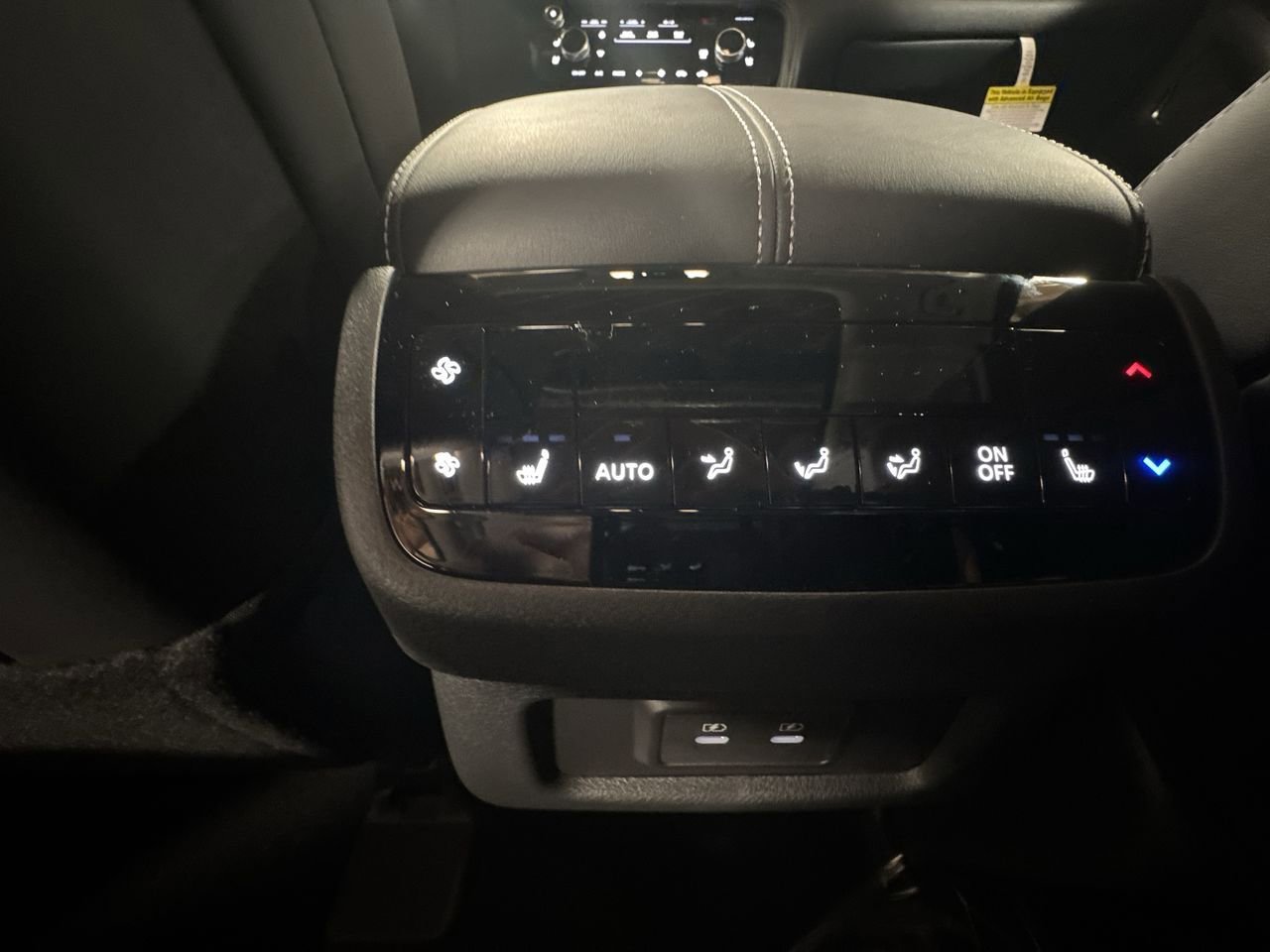 Certified 2026 INFINITI QX60 Luxe w/ Cargo Package AWD/4WD image 33